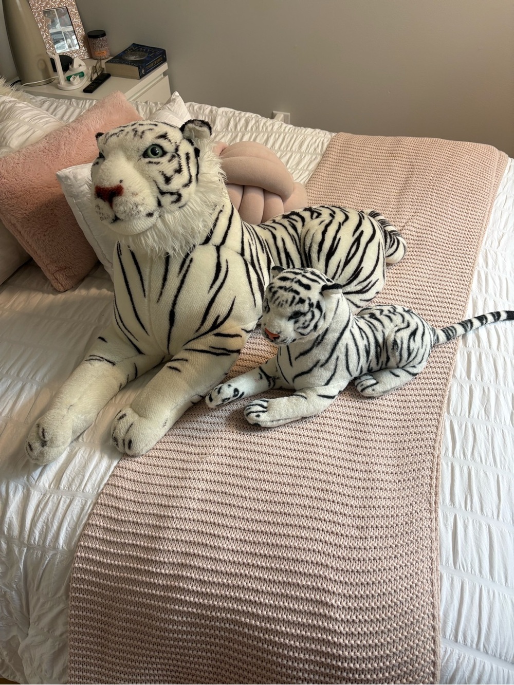 Very big White Tiger and his baby Plush Toy set